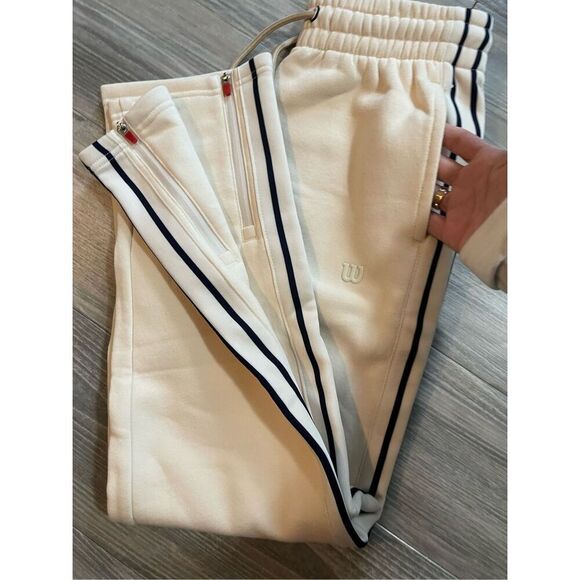 NWOT Wilson sweatpants & shorts 3 piece bundle Size M - Picture 10 of 16